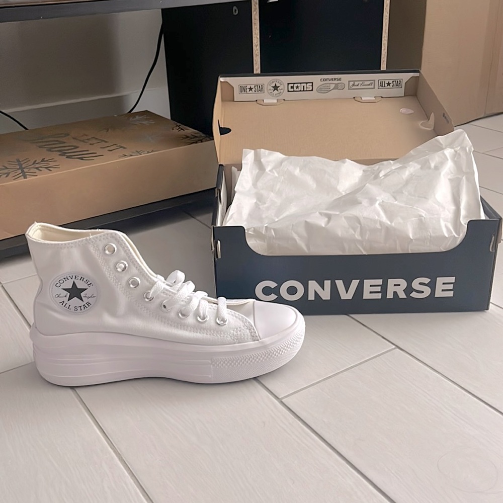 CONVERSE Chuck Taylor All Star Move Womens White Platform High Top Shoes 7.5